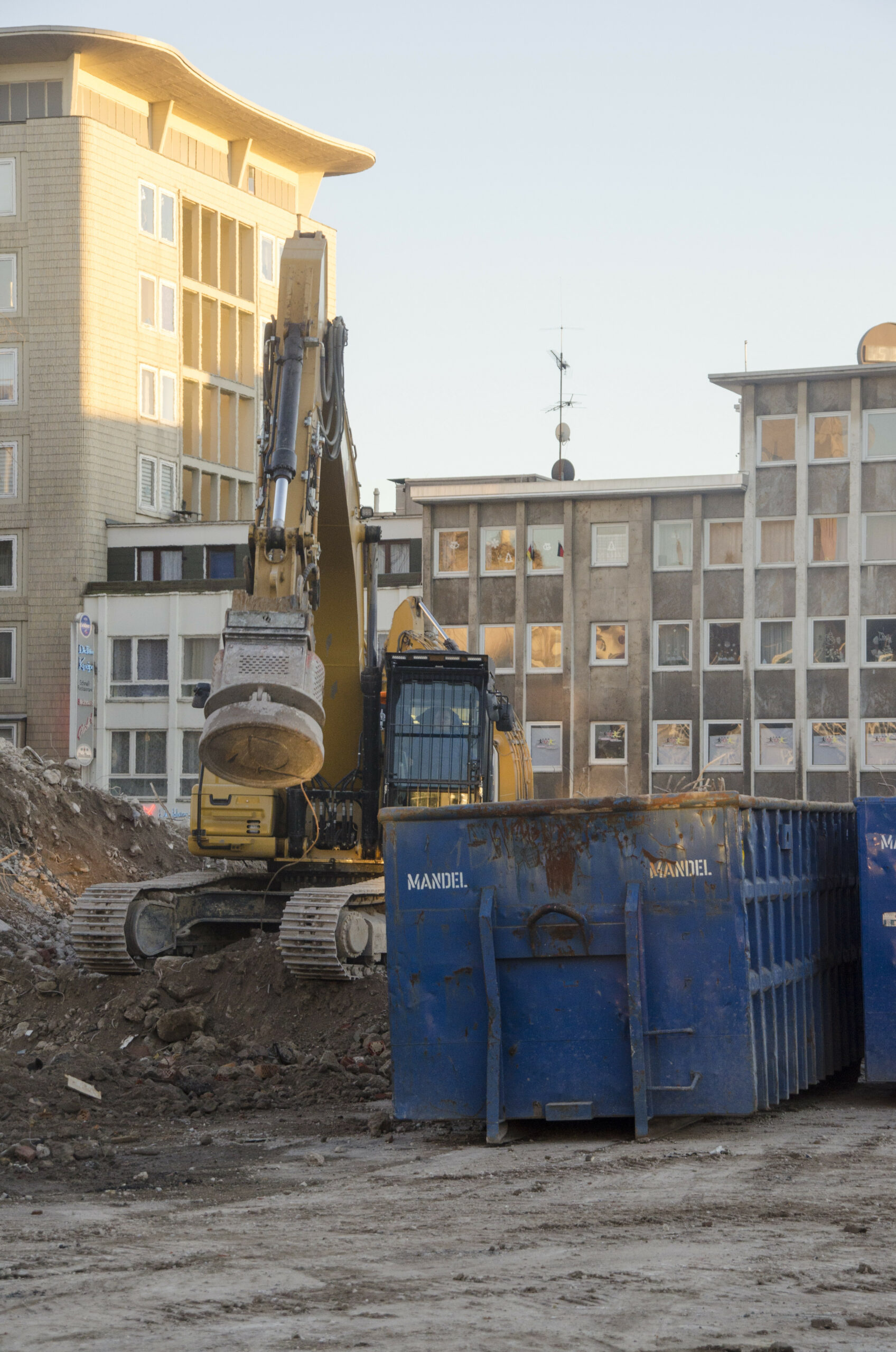 Fotos: Abriss des Kaufhof-Gebäudes in Mülheim